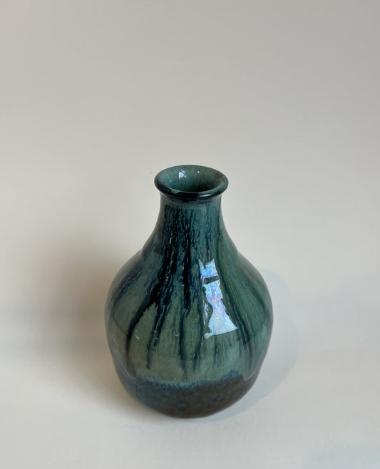 Beautiful vase made of beautiful glaze - no. 1011