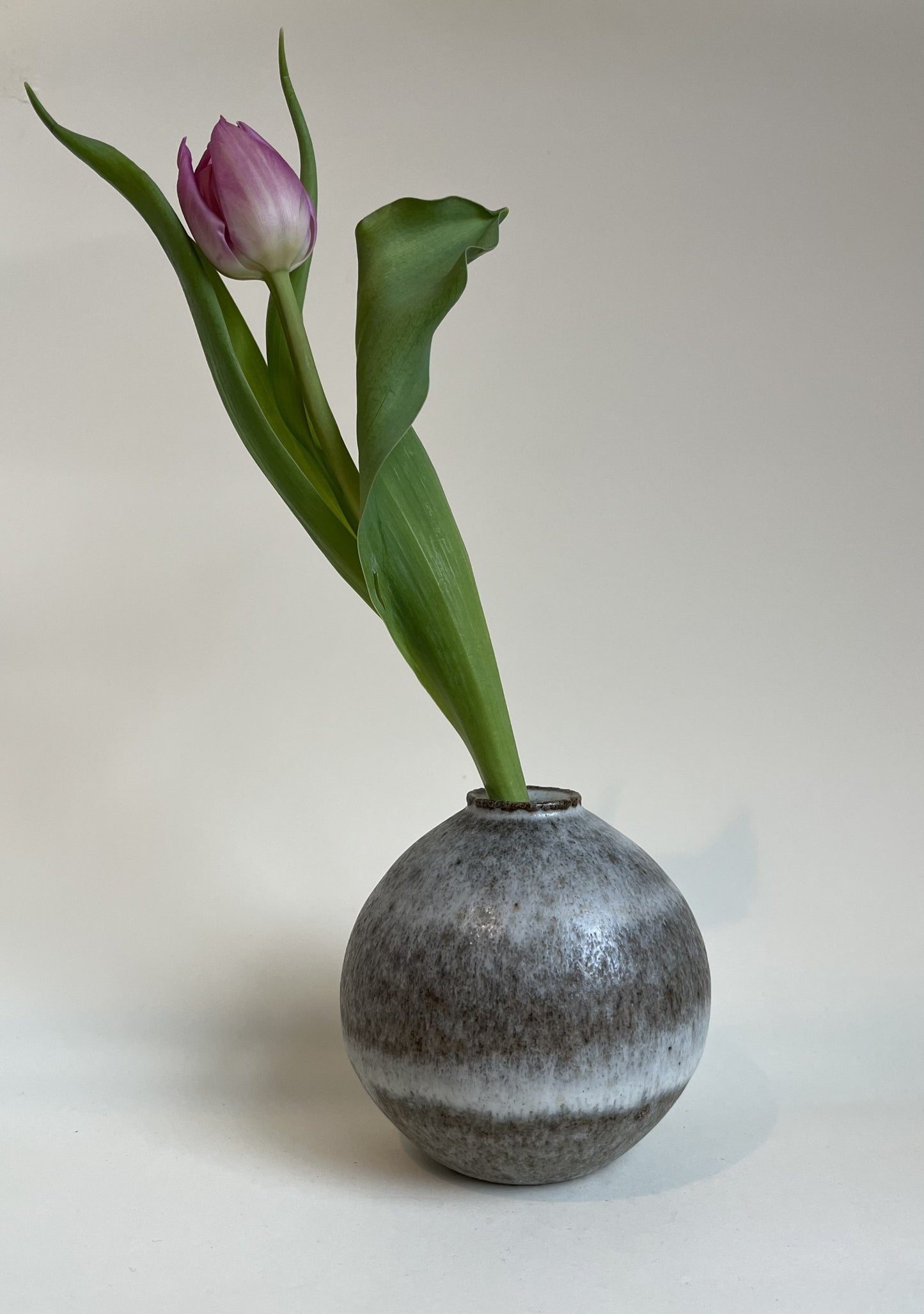 Spherical stoneware vase by unknown artist - no. 1004