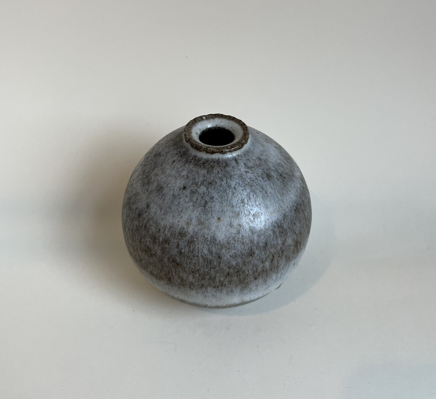 Spherical stoneware vase by unknown artist - no. 1004
