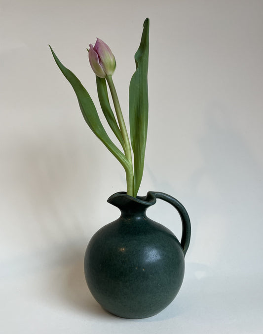 Holbæk vase/jug in ceramic, with green glaze - no. 1009