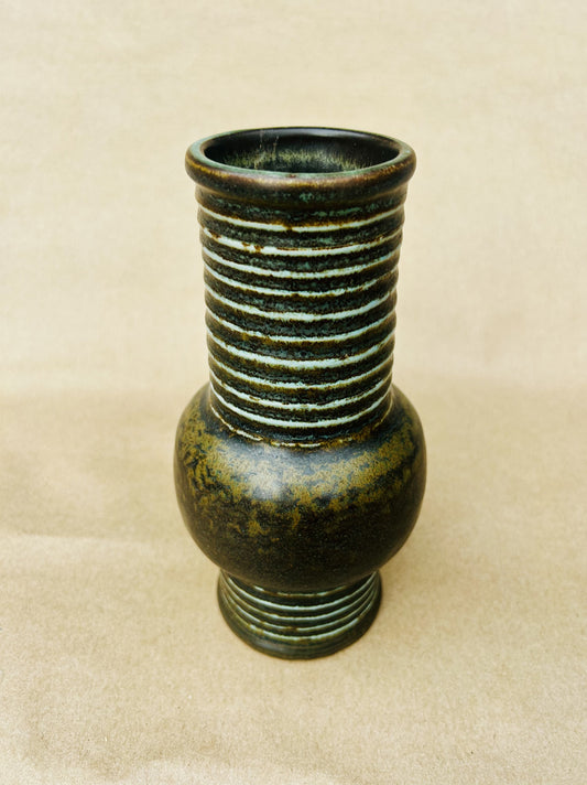 "Igloo" Vase by Gunnar Nylund – Rörstrand, Sweden - no. 0004