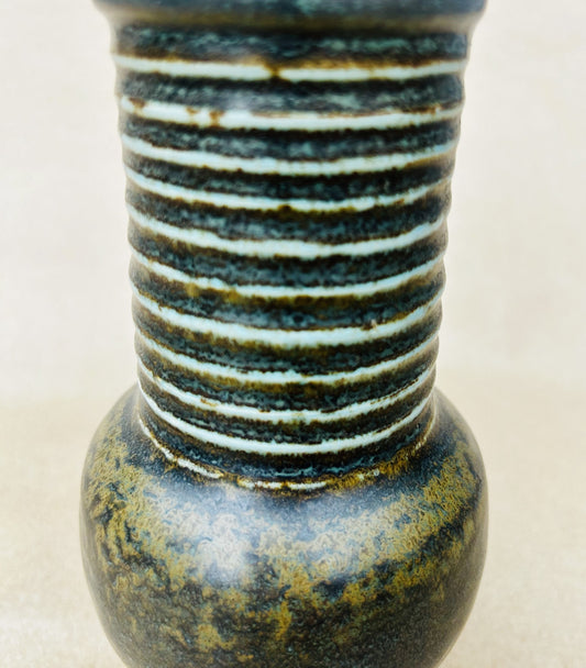 "Igloo" Vase by Gunnar Nylund – Rörstrand, Sweden - no. 0004
