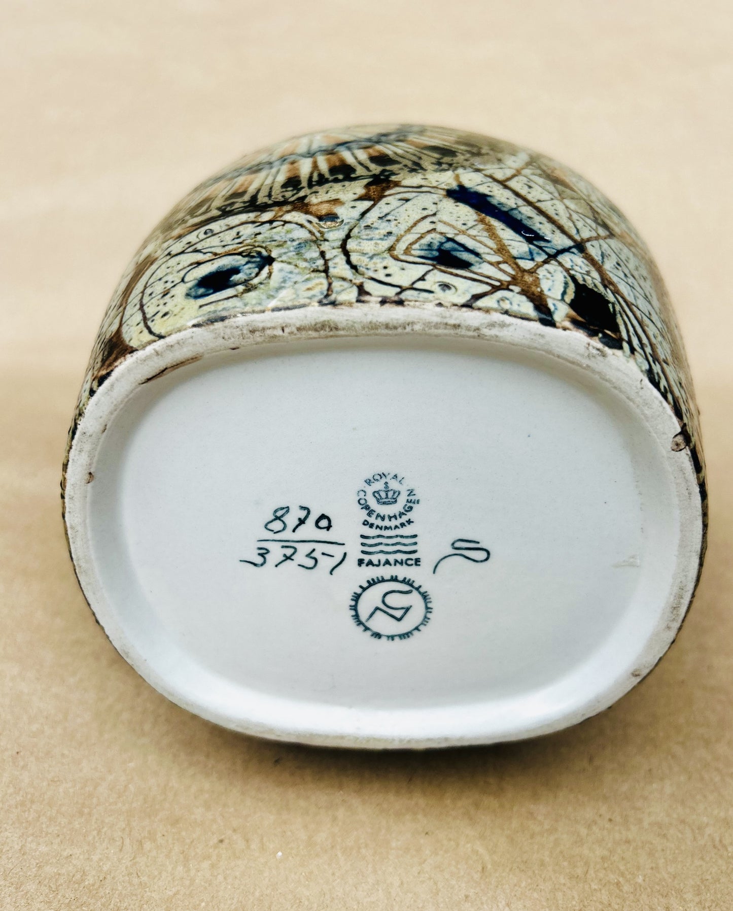 Royal Copenhagen Baca vase - design Nils Thorsson - no. 0005