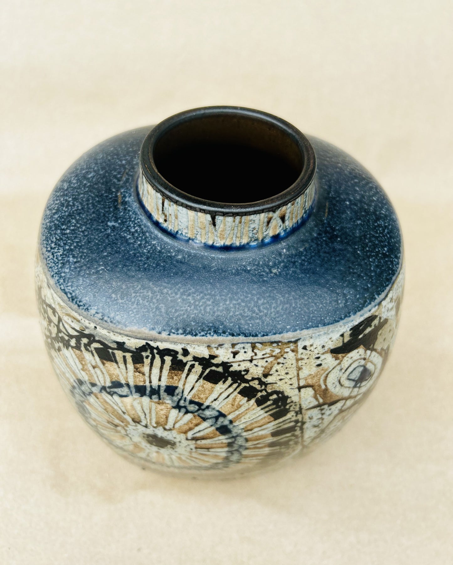 Royal Copenhagen Baca vase - design Nils Thorsson - no. 0005