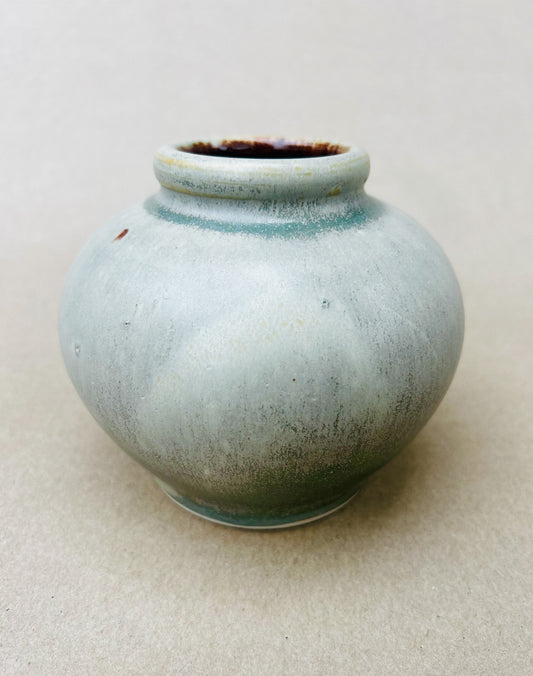 Beautiful vintage vase - professionally made ceramics in special shades - no. 0012 