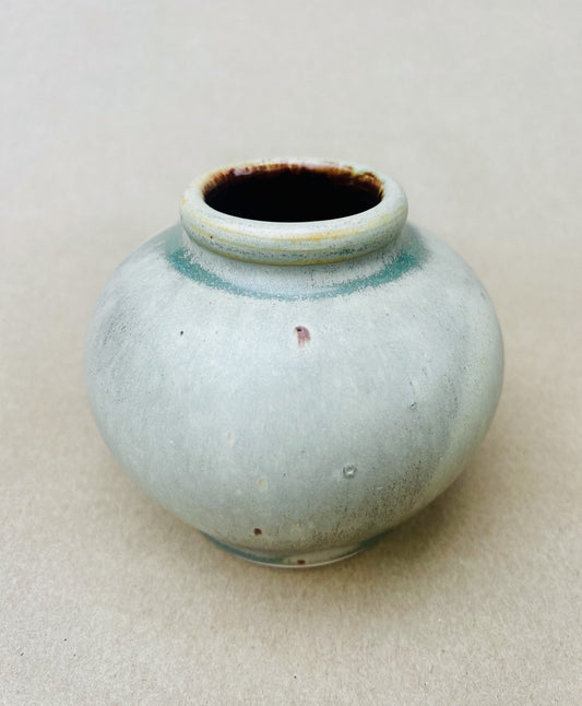 Beautiful vintage vase - professionally made ceramics in special shades - no. 0012 