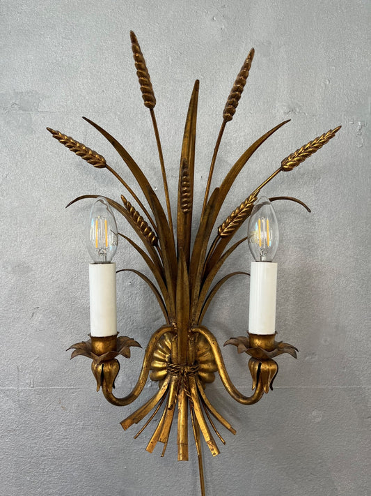Beautiful wall lamp in brass - no. 0001